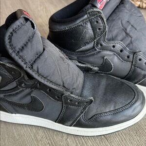 Men's Black Nike Sneakers